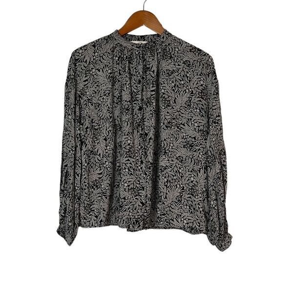 3 for $30! H&M floral printed button up blouse - Picture 1 of 10